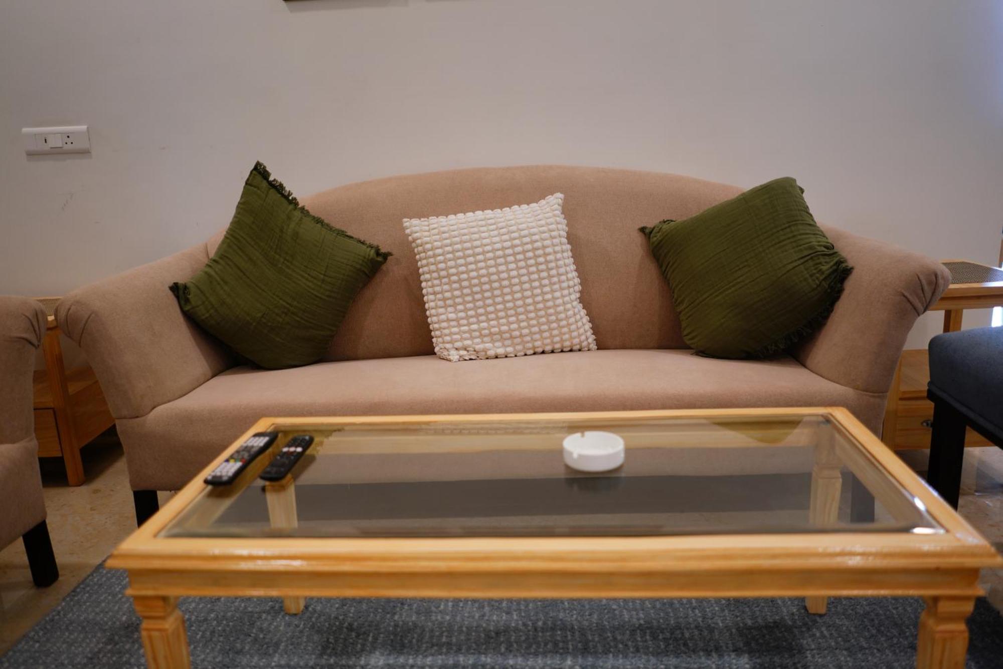 Enkay Service Apartments Kondapur  Bagian luar foto